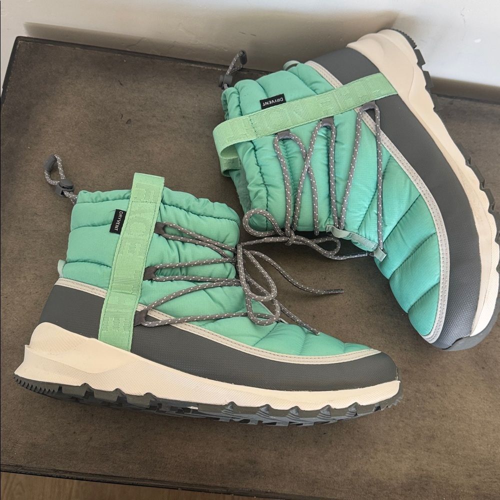 The North Face THERMOBALL Insulated Lace Up  Waterproof Winter Boots Size 11 EUC - Picture 11 of 12